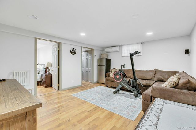 21 Terrell Lane, Hicksville, NY 11801