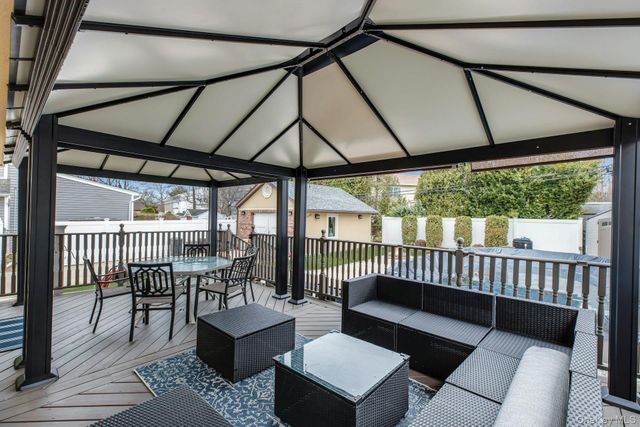 21 Terrell Lane, Hicksville, NY 11801