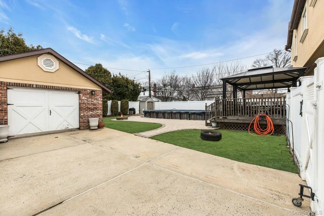 21 Terrell Lane, Hicksville, NY 11801