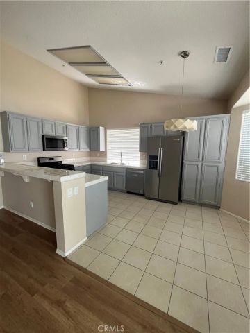39785 Spinning Wheel, Murrieta, CA 92562
