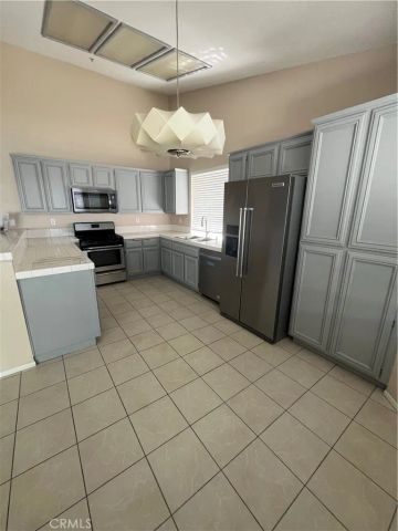 39785 Spinning Wheel, Murrieta, CA 92562