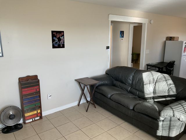 811 17th Ave, E, Springfield, TN 37172