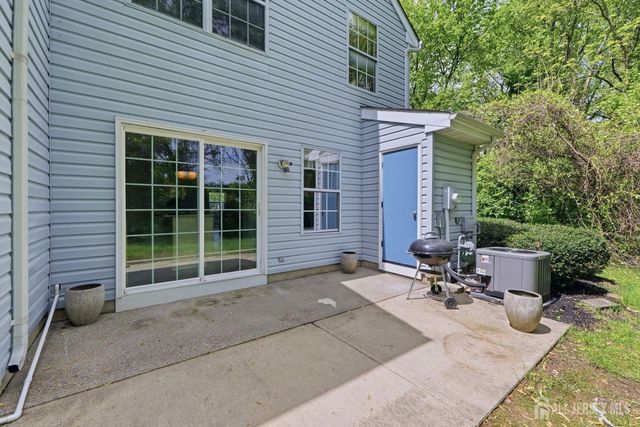 601 Lindsley Court, Burlington Twp, NJ 08016