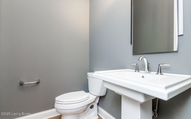 6408 St. Bernadette Ave, Prospect, KY 40059