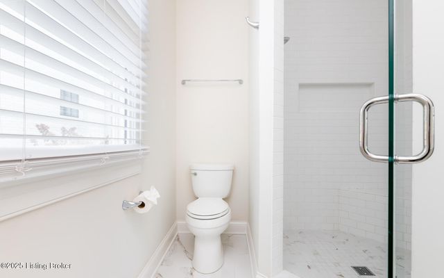 6408 St. Bernadette Ave, Prospect, KY 40059