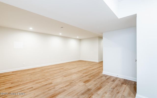 6408 St. Bernadette Ave, Prospect, KY 40059