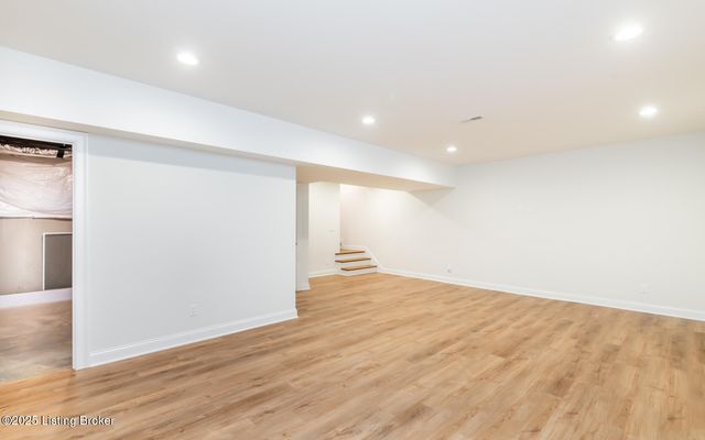 6408 St. Bernadette Ave, Prospect, KY 40059