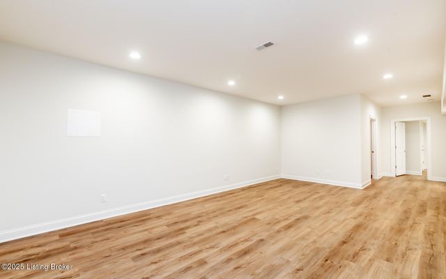 6408 St. Bernadette Ave, Prospect, KY 40059