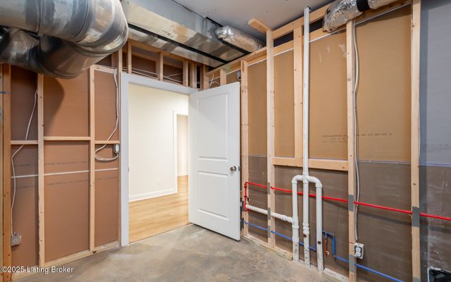 6408 St. Bernadette Ave, Prospect, KY 40059