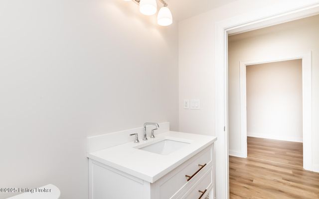 6408 St. Bernadette Ave, Prospect, KY 40059