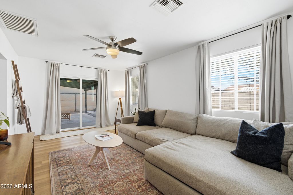 706 N CEDAR Street, Gilbert, AZ 85233 — photo 4