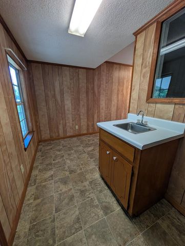 1206 S Bell Street, Dothan, AL 36301
