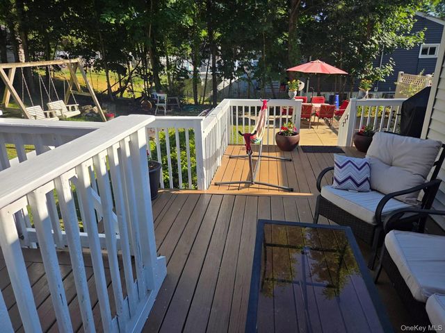 45 Sunset Drive, Walden, NY 12586