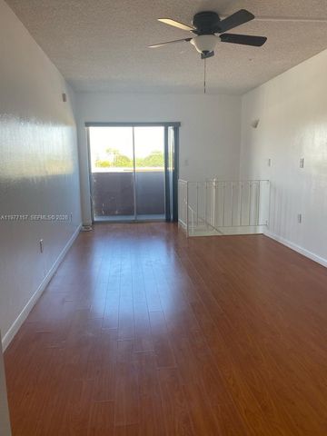 6580 W Flagler St 304, Miami, FL 33144