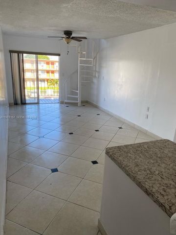 6580 W Flagler St 304, Miami, FL 33144