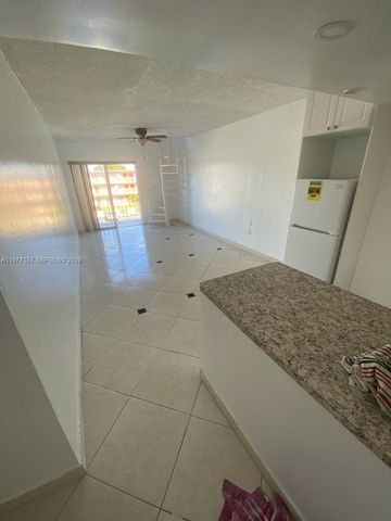 6580 W Flagler St 304, Miami, FL 33144