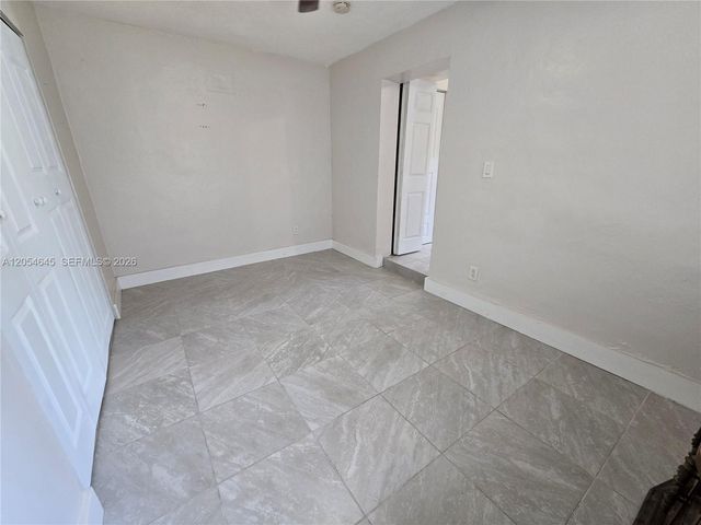 1293 NE 110th St B, Miami, FL 33161