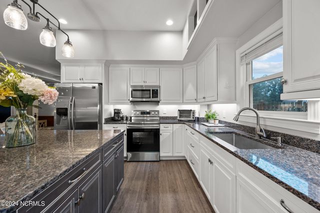 101 Grimsby Place, Jacksonville, NC 28540