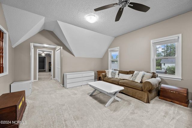 101 Grimsby Place, Jacksonville, NC 28540