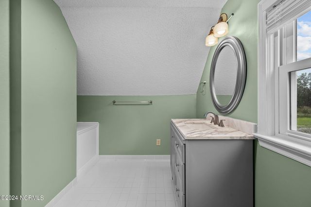 101 Grimsby Place, Jacksonville, NC 28540