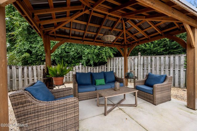 101 Grimsby Place, Jacksonville, NC 28540