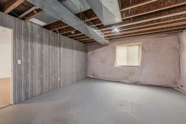 16513 E 9th Ln, Spokane Valley, WA 90037