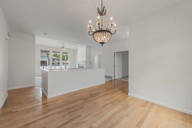 16513 E 9th Ln, Spokane Valley, WA 90037