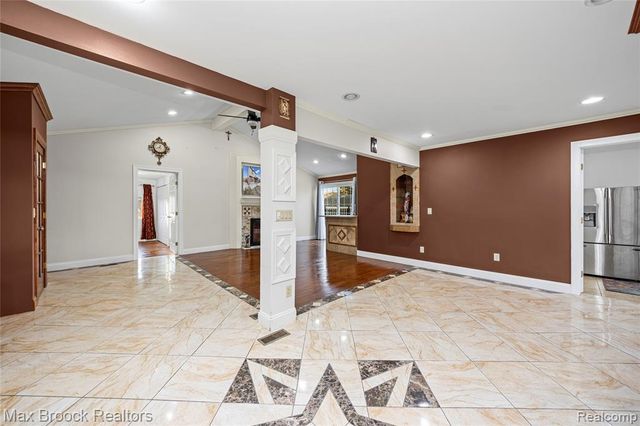 38327 Sleigh Drive, Sterling Heights, MI 48310