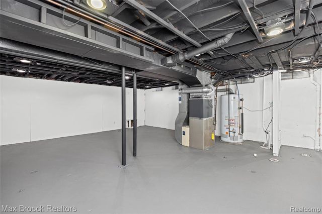 38327 Sleigh Drive, Sterling Heights, MI 48310