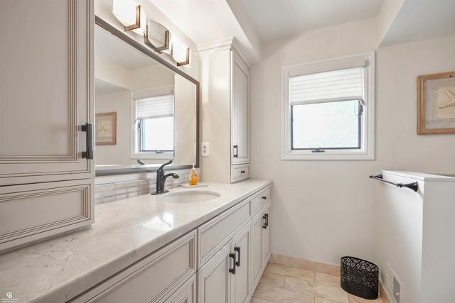41397 Clairpointe St Street, Harrison Twp, MI 48045