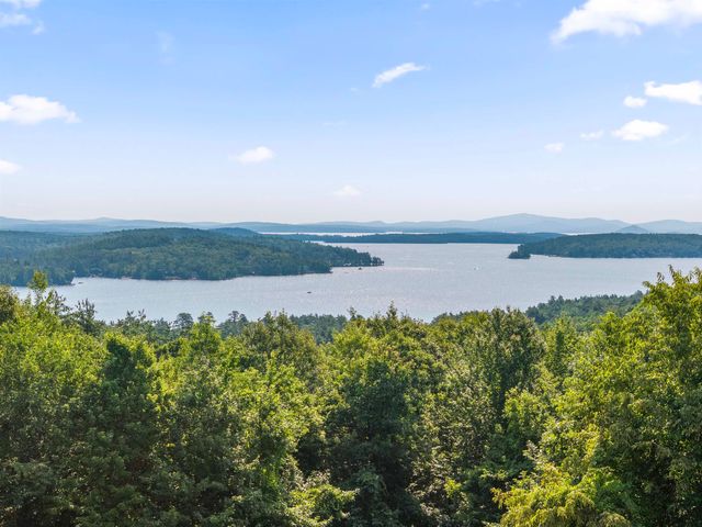56 Tracy Way, Meredith, NH 03253