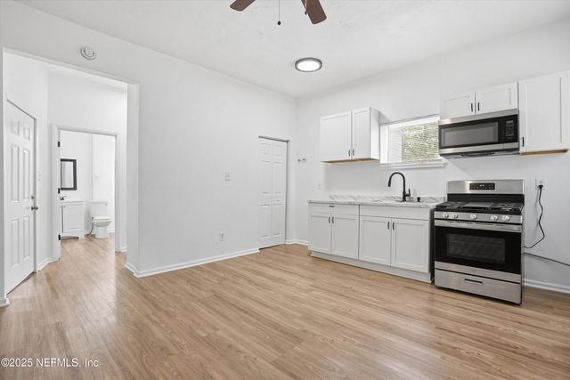 135 E 17TH Street, Jacksonville, FL 32206