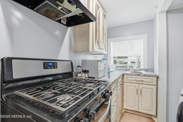 135 E 17TH Street, Jacksonville, FL 32206