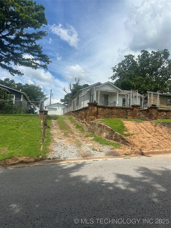 518 N Franklin Avenue, Sand Springs, OK 74063