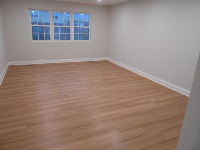 50 Greenhouse Road 42B, Bridgeport, CT 06606