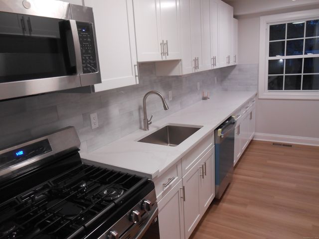 50 Greenhouse Road 42B, Bridgeport, CT 06606