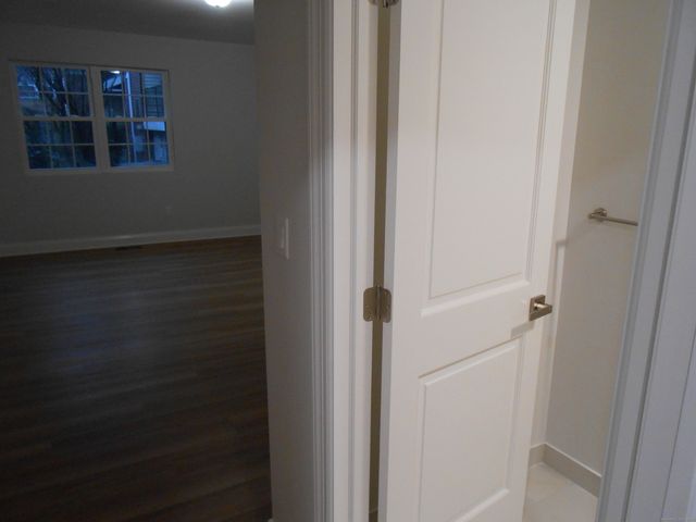 50 Greenhouse Road 42B, Bridgeport, CT 06606