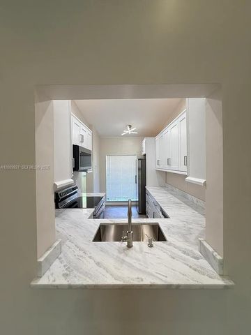 2067 SW 15th St 230, Deerfield Beach, FL 33442