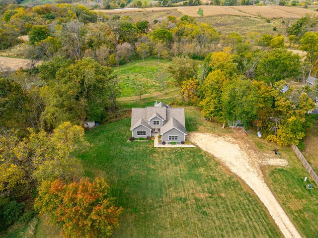 166 S ROCKY HILL Road, Galena, IL 61036