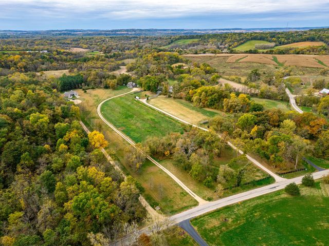 166 S ROCKY HILL Road, Galena, IL 61036