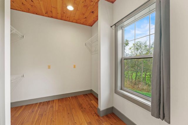 166 S ROCKY HILL Road, Galena, IL 61036