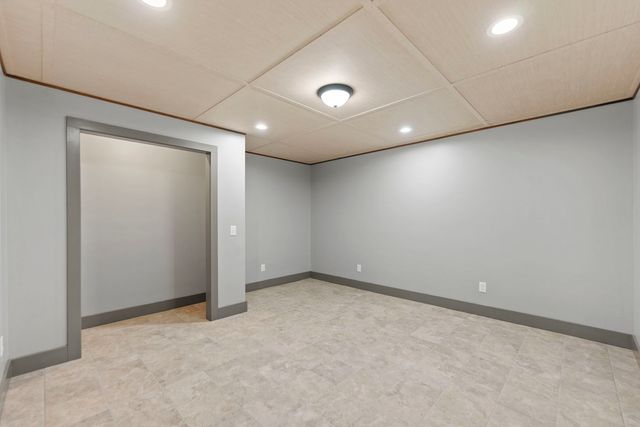 166 S ROCKY HILL Road, Galena, IL 61036