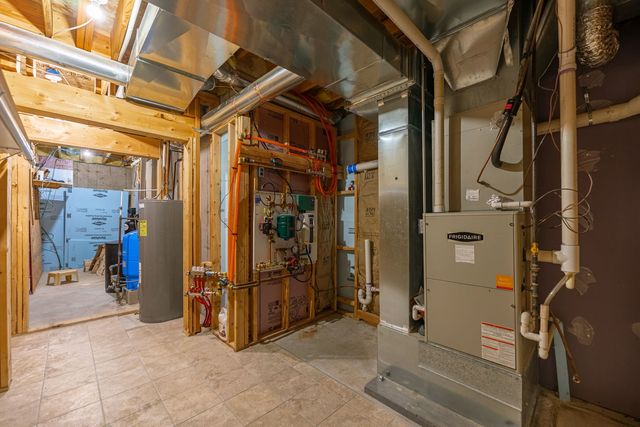 166 S ROCKY HILL Road, Galena, IL 61036