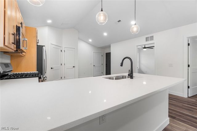 997 Beech Avenue, Millersburg, OH 44654