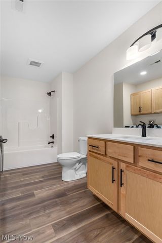 997 Beech Avenue, Millersburg, OH 44654