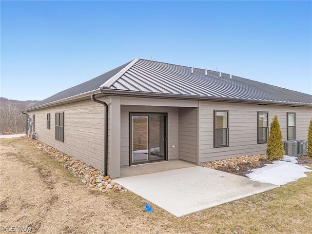 997 Beech Avenue, Millersburg, OH 44654