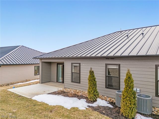 997 Beech Avenue, Millersburg, OH 44654