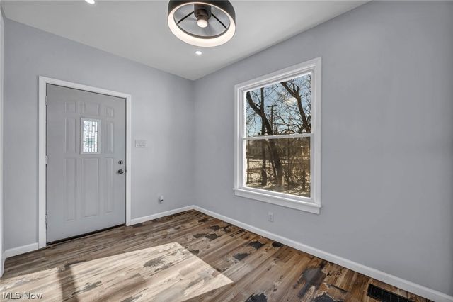 3064 W 16th Street, Cleveland, OH 44113