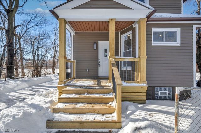 3064 W 16th Street, Cleveland, OH 44113