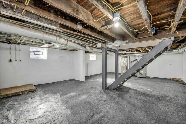 3064 W 16th Street, Cleveland, OH 44113